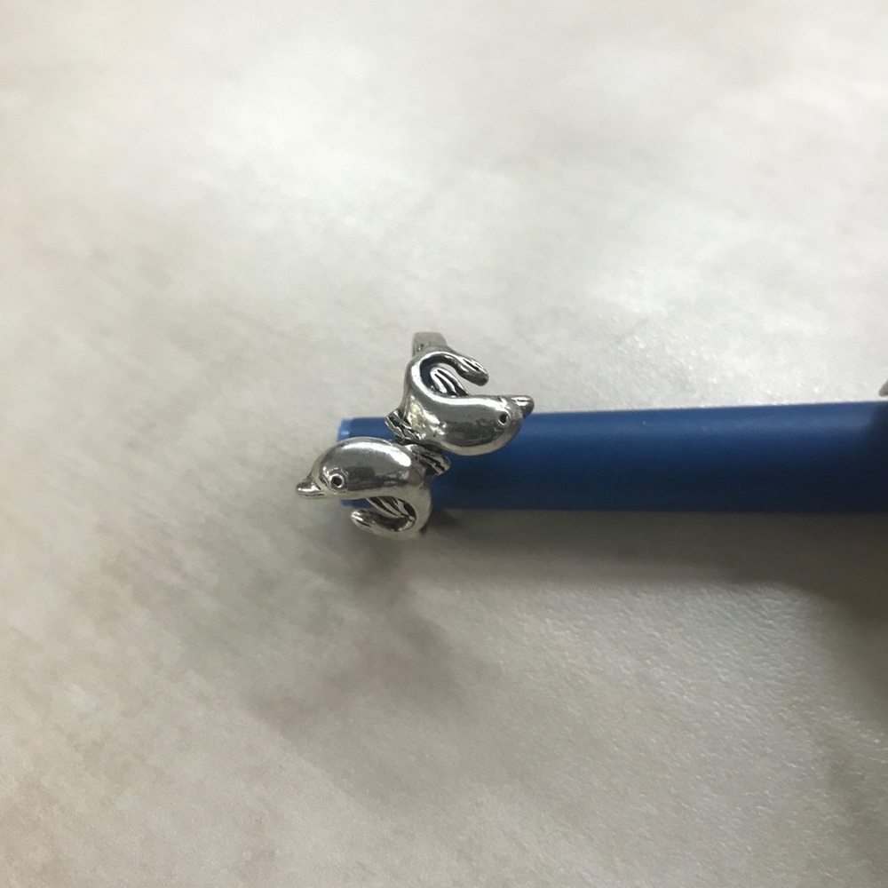 Sterling Silver Double/Twin Dolphin Ring - Size 9?